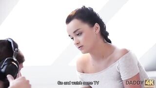 Zsenge csajszika és az vén pali