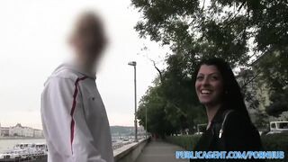 Magyar amatőr tinédzser nőci pénzért kupakol