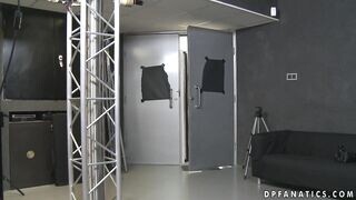 Lucy Belle a castingon kettő kárót kap