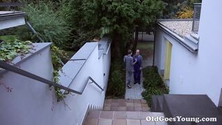 Fater lerendezi a fiatal sunát