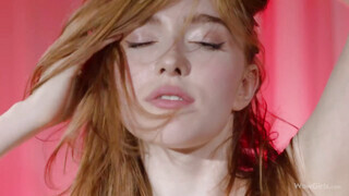 WOWGIRLS - Jia Lissa gyönyörű maszturbálása