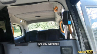 Fake Taxi - Sabien DeMonia a termetes tőgyes szajha