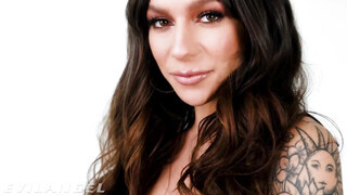 Evilangel - April Olsen a csinos dél amerikai milf