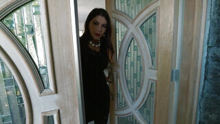 Its POV - Valentina Nappi a szőrös suncis tinédzser