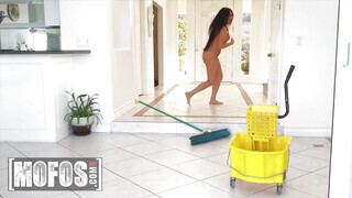 Mofos - Edible Aubrey a nimfo fiatal