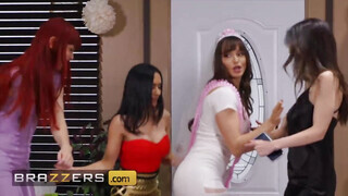 Brazzers - Céda csajok a leány búcsún közösülnek