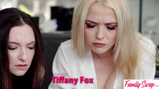 FamilyXXX - Perverz anya lánya dugás
