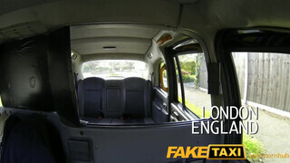 FakeTaxi - nagy fenekű csajszika szexelni akar