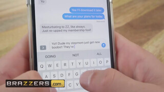 Brazzers - Alexis Fawx a termetes didkós nevelő anya