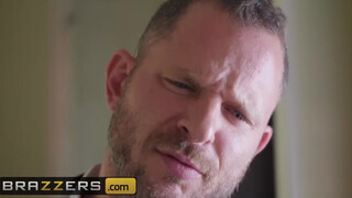 Brazzers - Honey Gold a szívdöglesztő félvér szuka