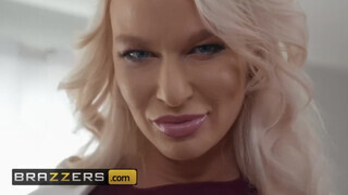 Brazzers - London River óriási popsikája megdolgozva
