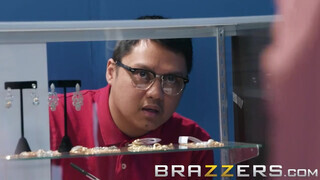 Brazzers - Whitney Wright méretes popsija megrakva