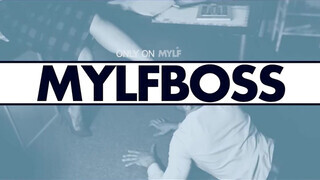 MYLF - Melissa Lynn a kitetovált kívánatos milf