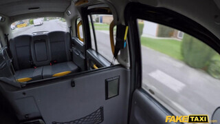 Fake Taxi - Amber Jayne a vadító világos szőke milf