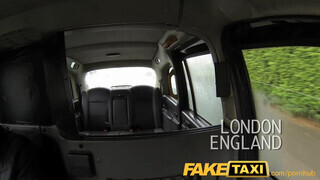FakeTaxi - nagy keblű világos szőke vagina