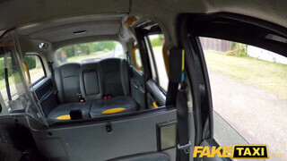 Fake Taxi - Liz Rainbow a perverz tinédzser pipi
