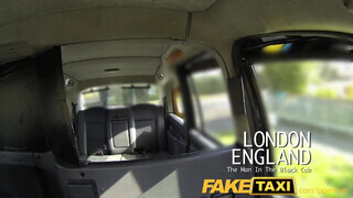 FakeTaxi - begerjedt argentin gádzsi
