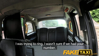 FakeTaxi - pippantás és dugás egy ingyen fuvarért