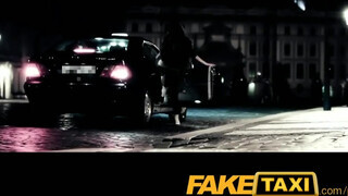 FakeTaxi - Jasmine Jae kedveli a erőszakos farkat