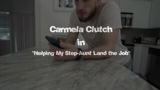 Carmela Clutch a termetes picsájú nevelő anya