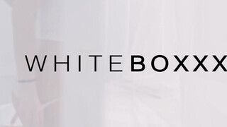 WhiteBoxxx - kicsmellű pipi keményen megkúrelva