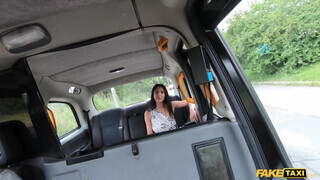 Fake Taxi - Csinos argentin spinét kúr a taxis