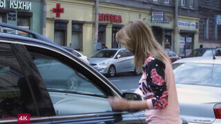 Emily Thorne a hatalmas cickós barinő