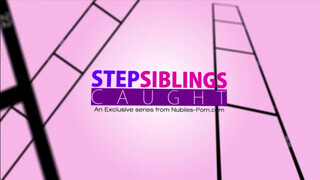 SiblingsCaught - Danni Rivers bekapja a méretes farkat