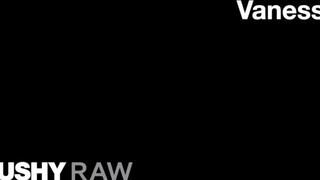 TUSHYRAW - Vanessa várja a ánuszába a brét