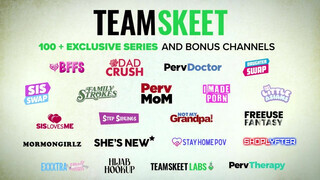 Méretes popós zsenge csajok - TeamSkeet