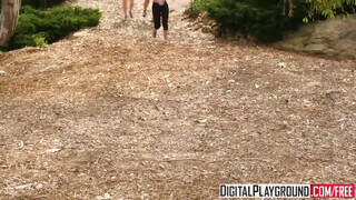 DigitalPlayground - Natalia Starr lyuka megkettyintve
