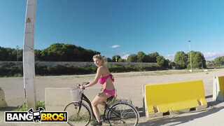 BANGBROS - Katerina Hartlova a óriási mellű milf