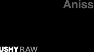 TUSHYRAW - Anissa Kate ánuszába cerkát tolnak
