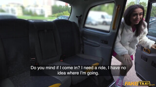 Fake Taxi - Vékony termetes mellű latin amerikai csajszika