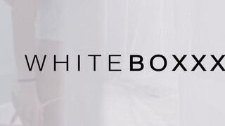 WhiteBoxxx - Renata Fox a óriási fenekű orosz csajszika