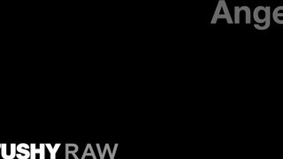 TUSHYRAW - Angel Youngs segglyukba reszelve