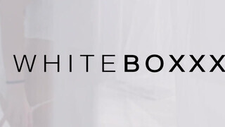 WhiteBoxxx - Vinna Reed a bombázó cseh maca