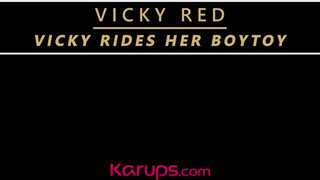 Vicky Red tini fószerrel kúr