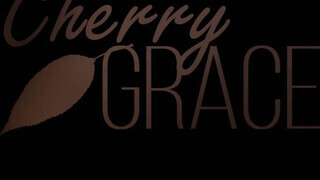 Cherry Grace a szép testű barinő
