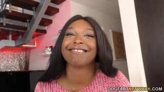 Rachel Raxxx az óriás cicis csoki milf