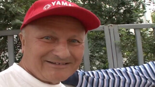 Gyuribácsi és a haverja kufircolják a pipit