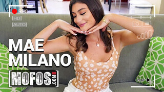 MOFOS - Mae Milano muffja megkúrva alaposan