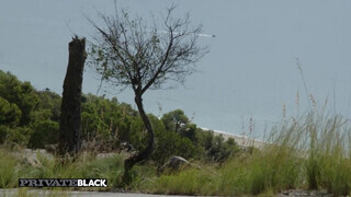 PrivateBlack - Carolina Savage ánuszba reszelve a billiárd asztalon