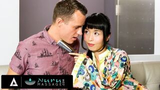 Marica Hase forró masszázsánál megtöri a termetes hímvesszője ügyfelétől