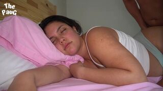 Elkényeztetett nevelő tesó baszásra vágyik reggel 11-ig