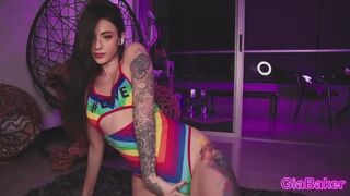 Gia_baker szívdöglesztő tánca és vad maszturbációja webkamerán