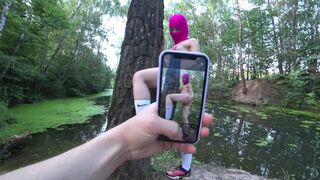 Világos Szőke zsenge baszás cosplay-ben, arcra élvezés balaklaván